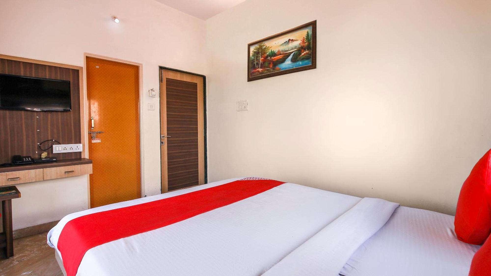 โอโย 22999 โฮเต็ล กัณฑิล Hotel Jogeshwari ภายนอก รูปภาพ